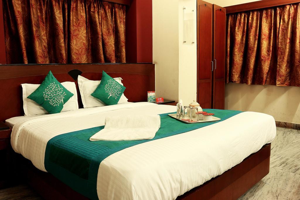 Oyo 1224 New Alipore Calcutta Exteriör bild