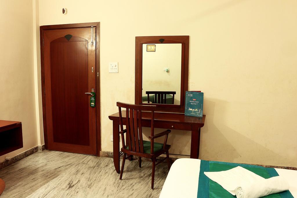 Oyo 1224 New Alipore Calcutta Exteriör bild