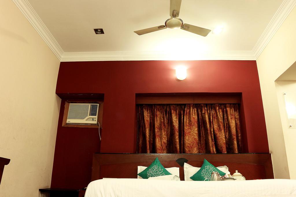Oyo 1224 New Alipore Calcutta Exteriör bild