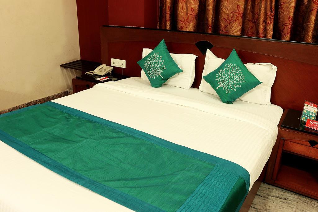 Oyo 1224 New Alipore Calcutta Exteriör bild