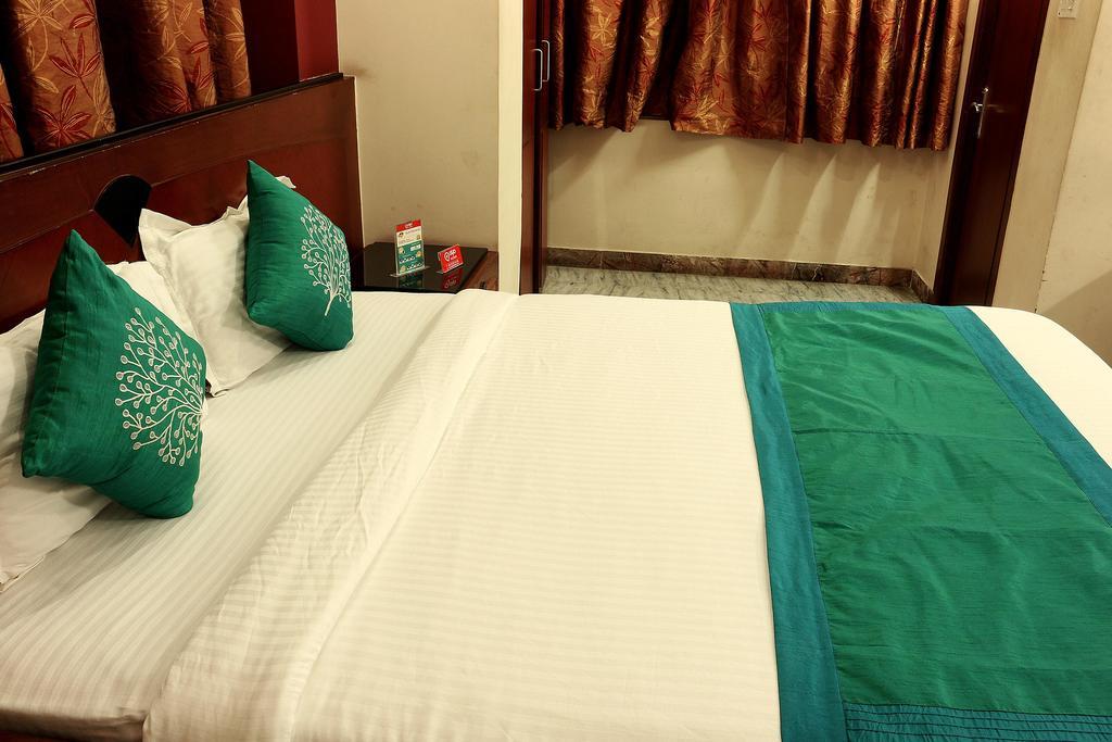 Oyo 1224 New Alipore Calcutta Exteriör bild