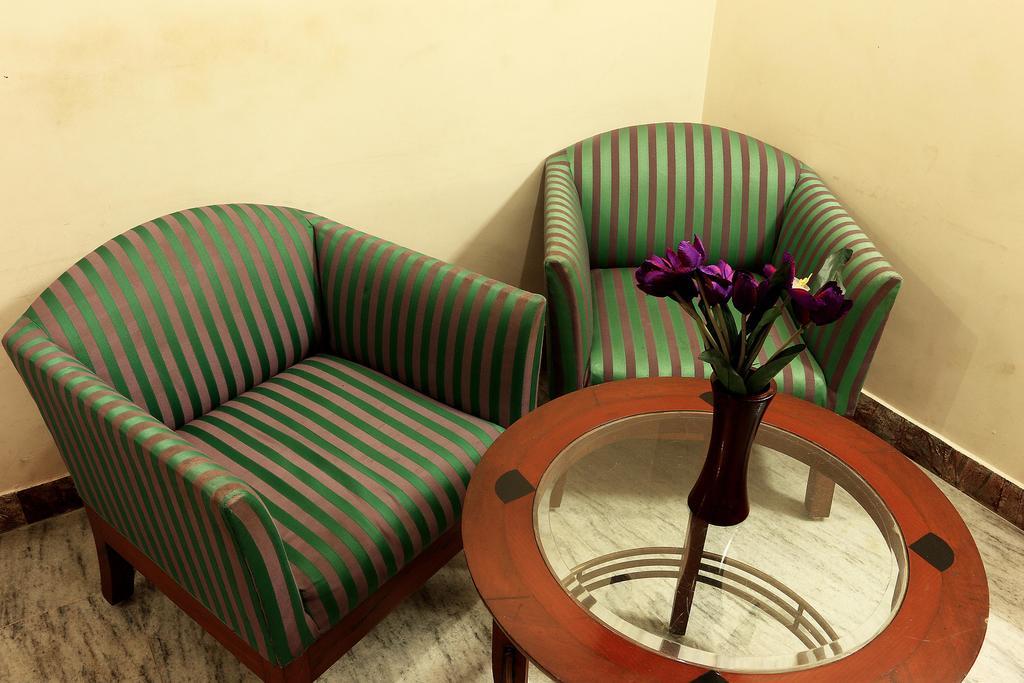 Oyo 1224 New Alipore Calcutta Exteriör bild