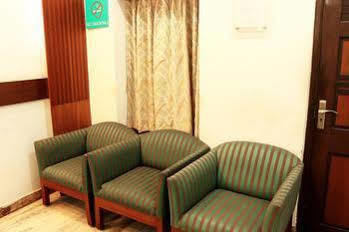 Oyo 1224 New Alipore Calcutta Exteriör bild