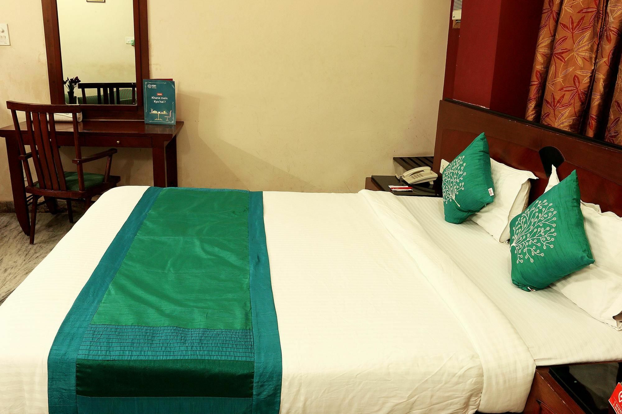 Oyo 1224 New Alipore Calcutta Exteriör bild